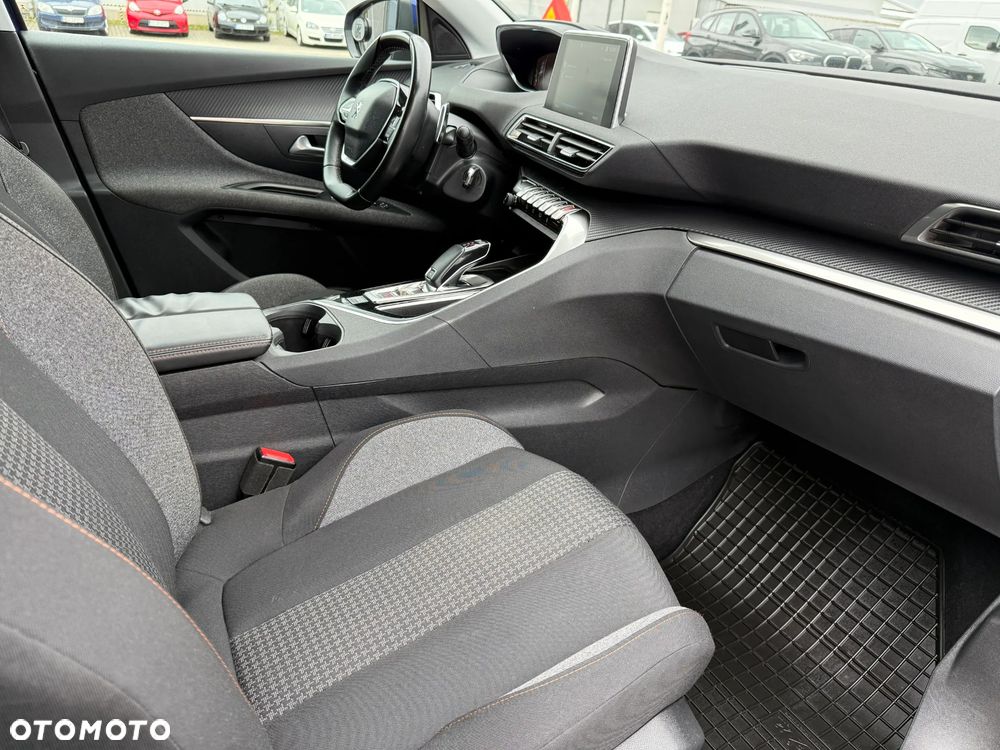 Peugeot 3008 1.5 BlueHDi Active S&S EAT8 - 15