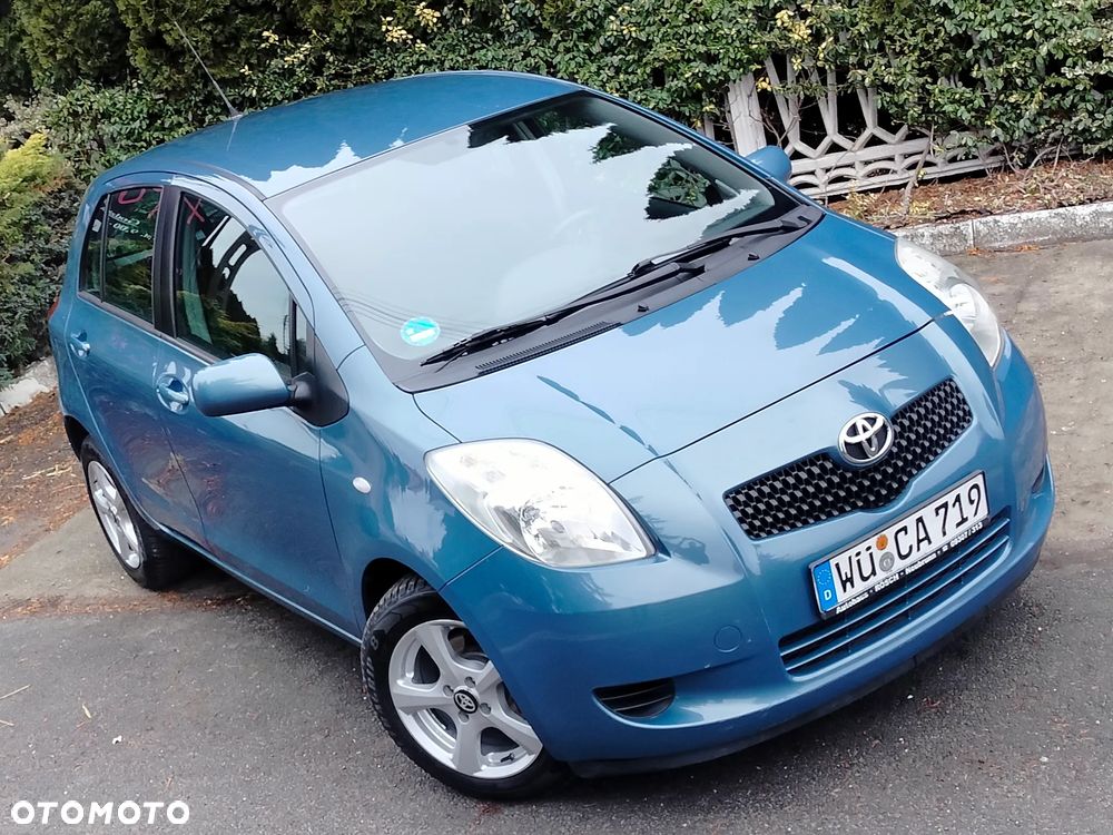 Toyota Yaris 1.3 VVT-i Cool - 1