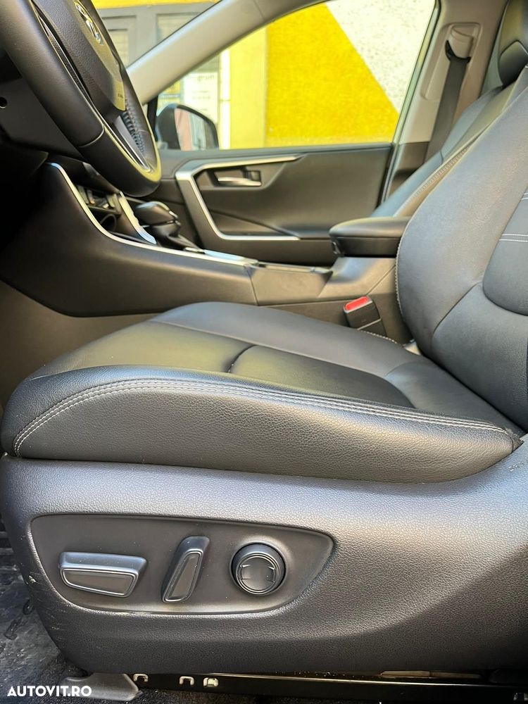 Toyota RAV4 2.5 Hybrid VVT-iE 4x4 Luxury - 8