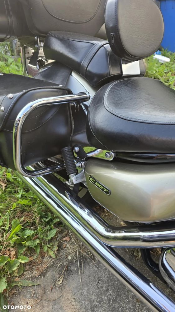 Suzuki Boulevard - 6