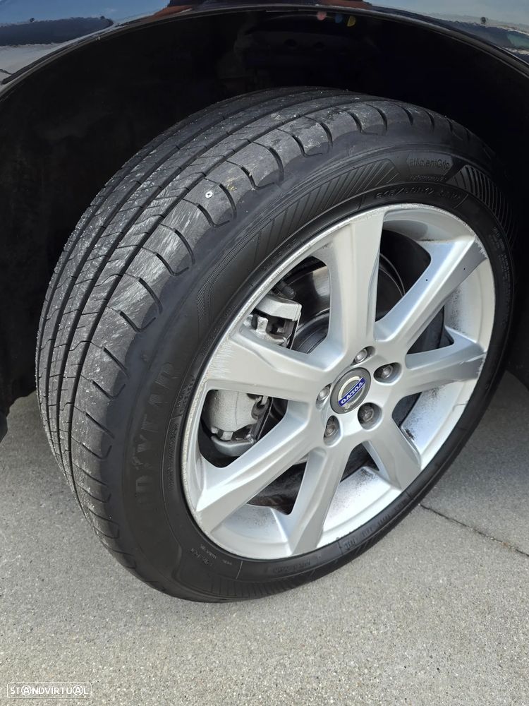 Volvo V60 2.0 D4 Momentum - 27