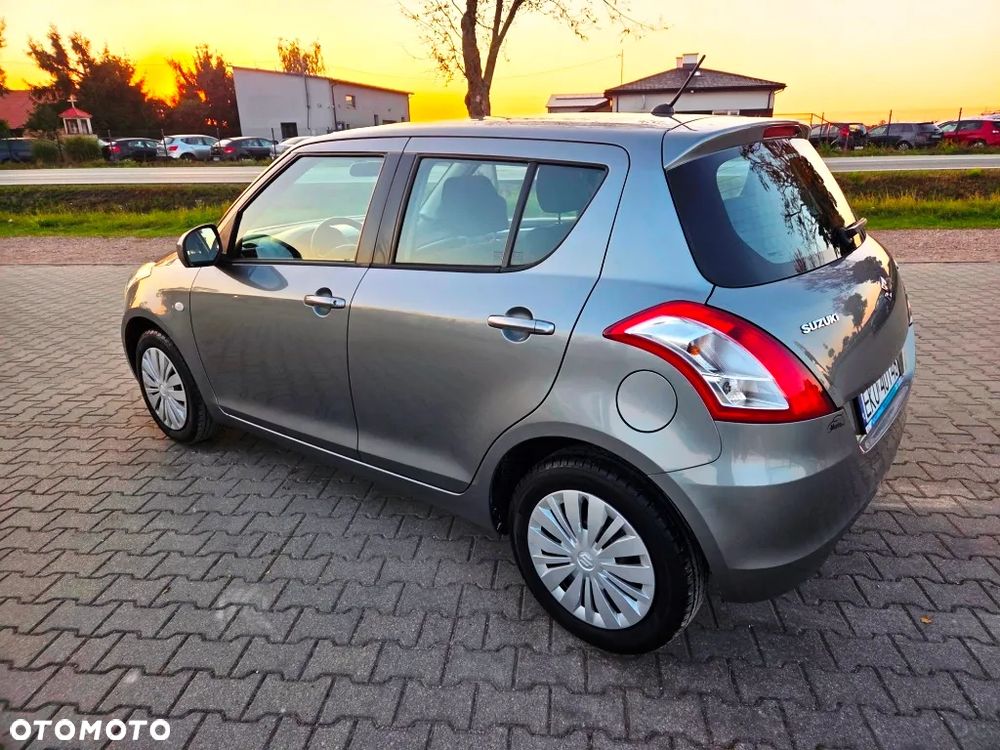 Suzuki Swift 1.2 Club - 11