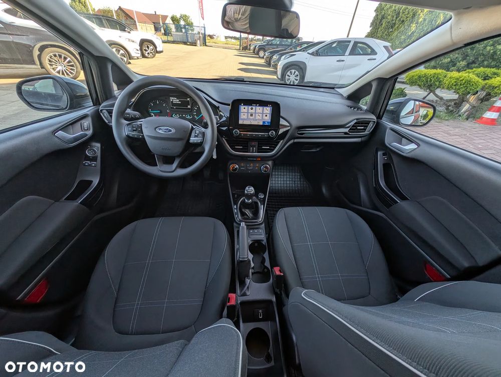 Ford Fiesta 1.5 TDCi SYNC Edition - 32