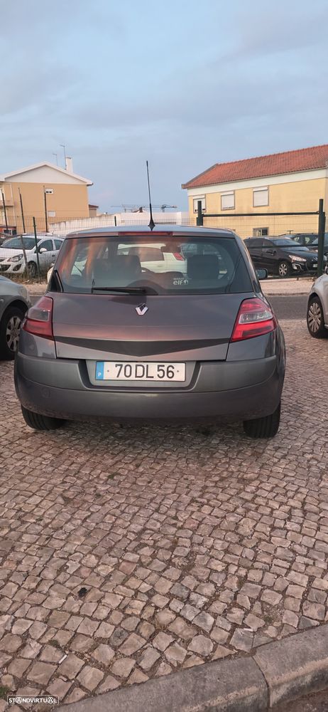 Renault Mégane 1.5 dCi Dynamique S - 8
