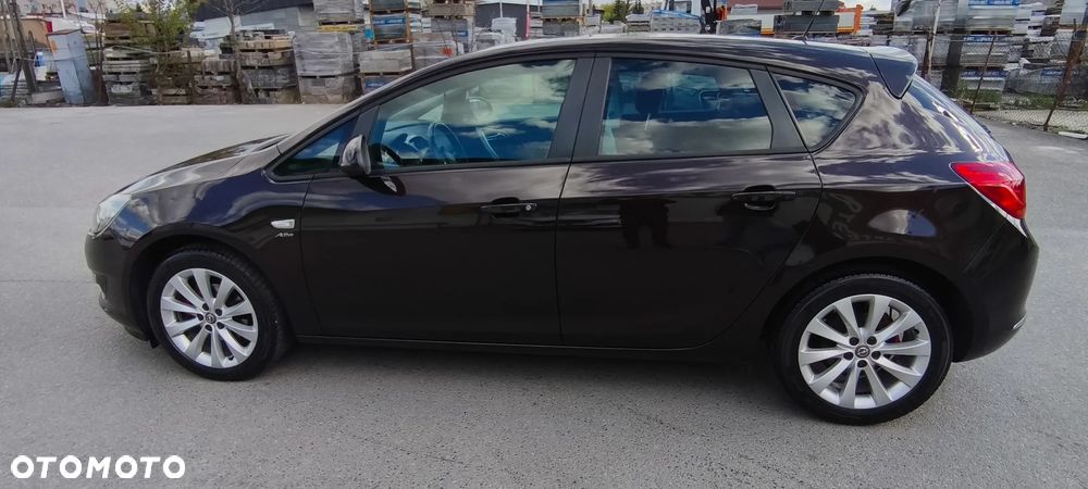 Opel Astra 1.4 T Active - 4