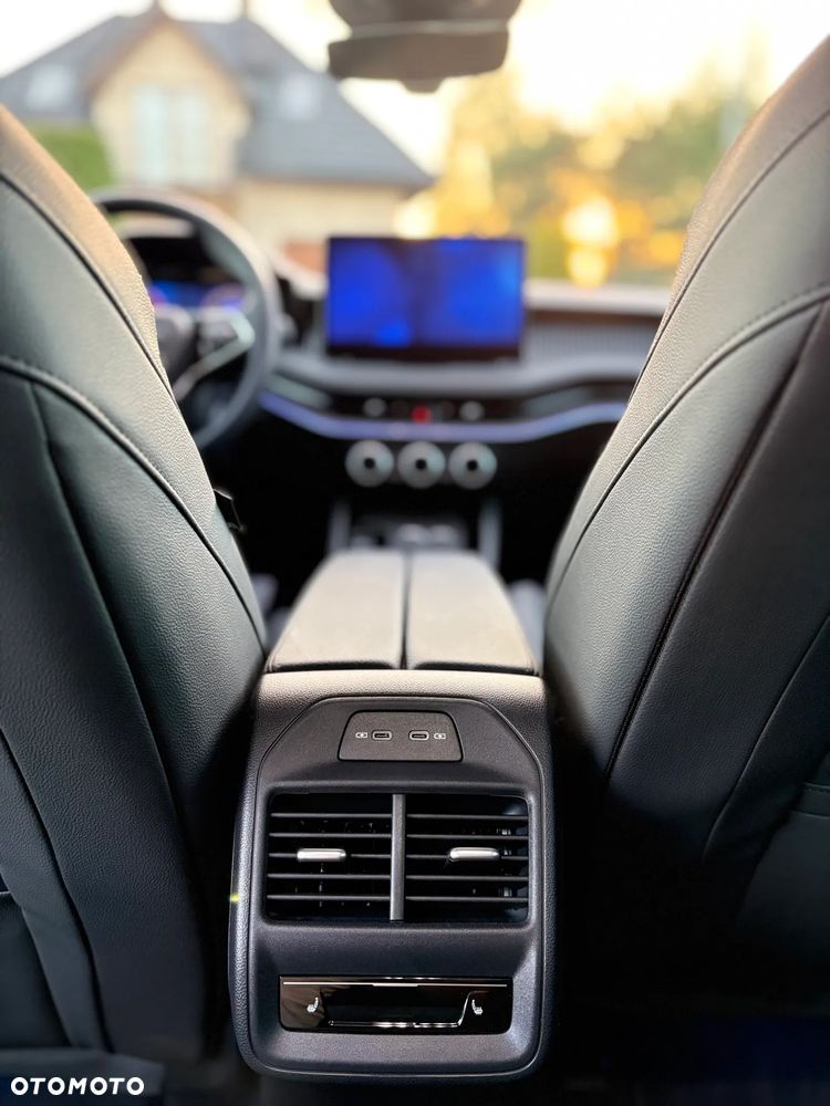 Skoda Superb 2.0 TDI SCR 4x4 L&K DSG - 8
