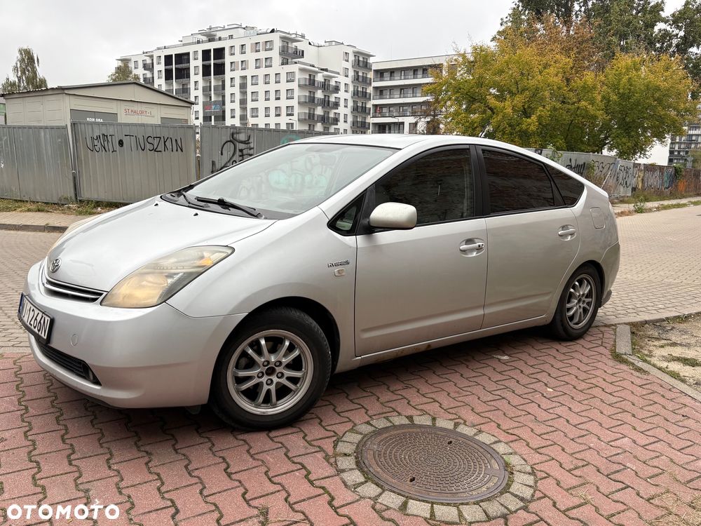 Toyota Prius 1.5 VVT-i Sol (nav) - 2