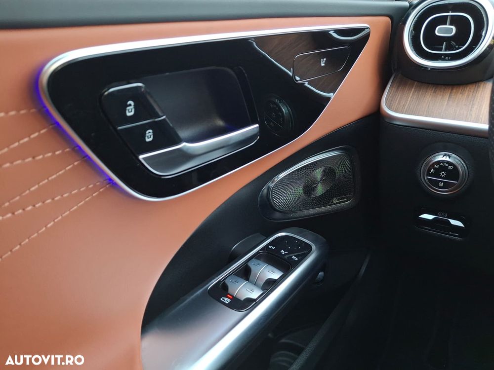 Mercedes-Benz C 300 e 4MATIC PHEV - 30
