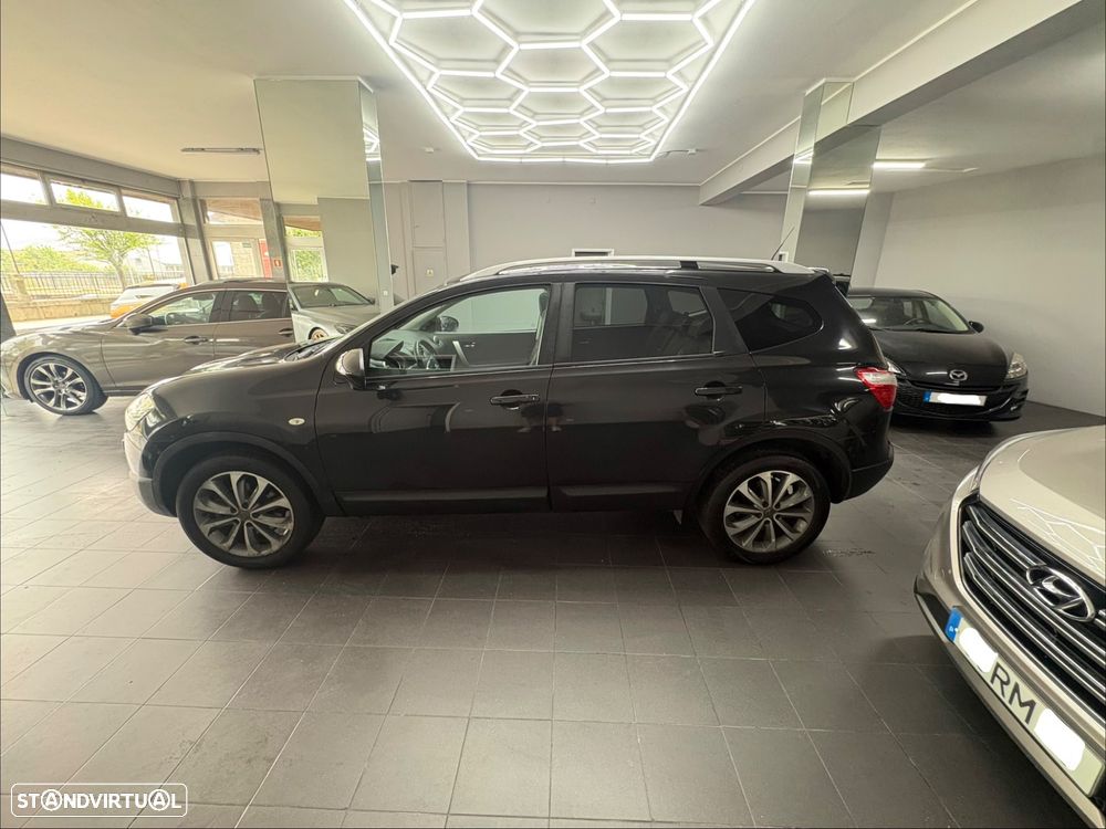 Nissan Qashqai +2 1.6 dCi Tekna Premium 18 360 - 2