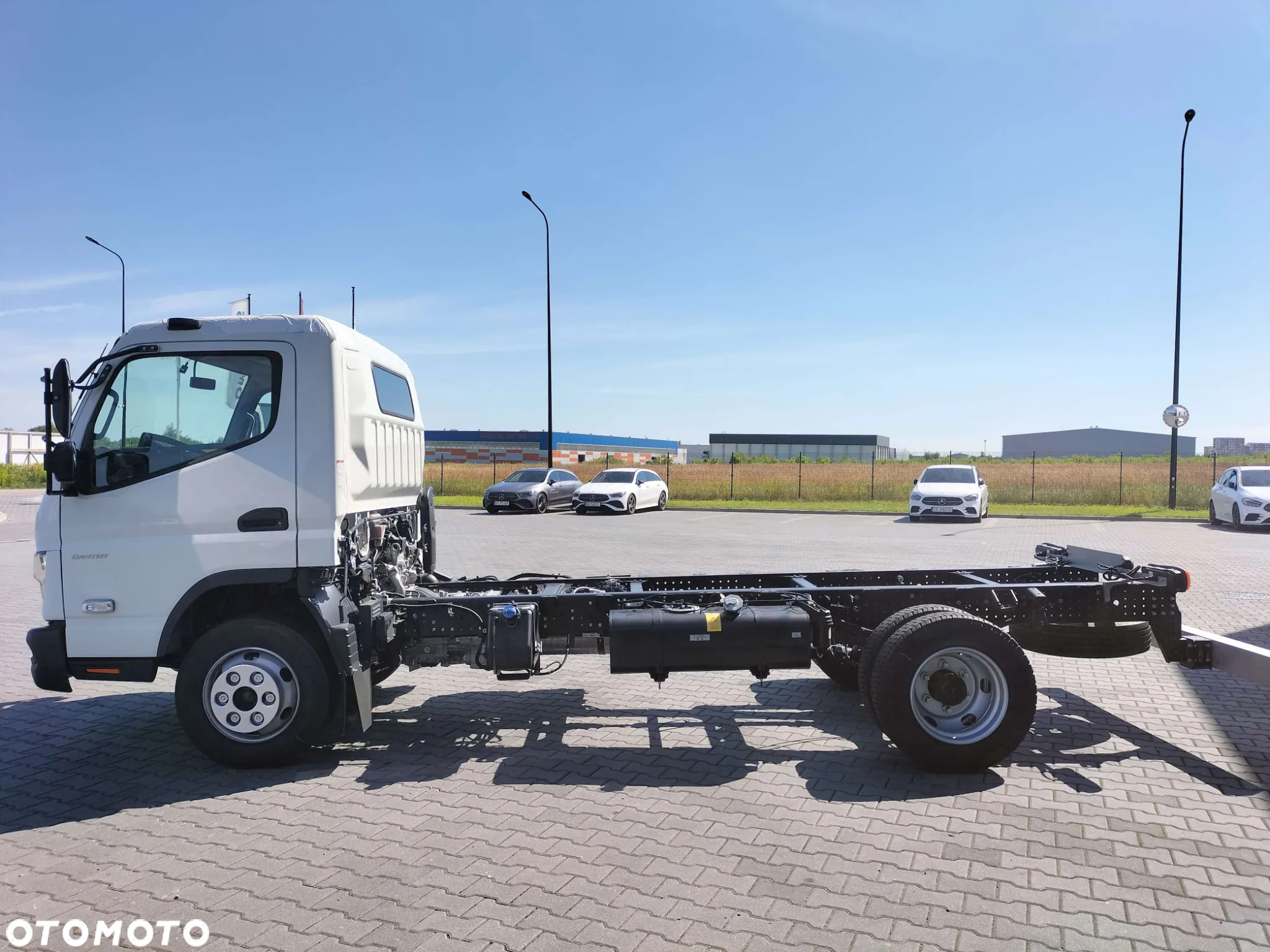 FUSO Canter 9C18 AMT - 4