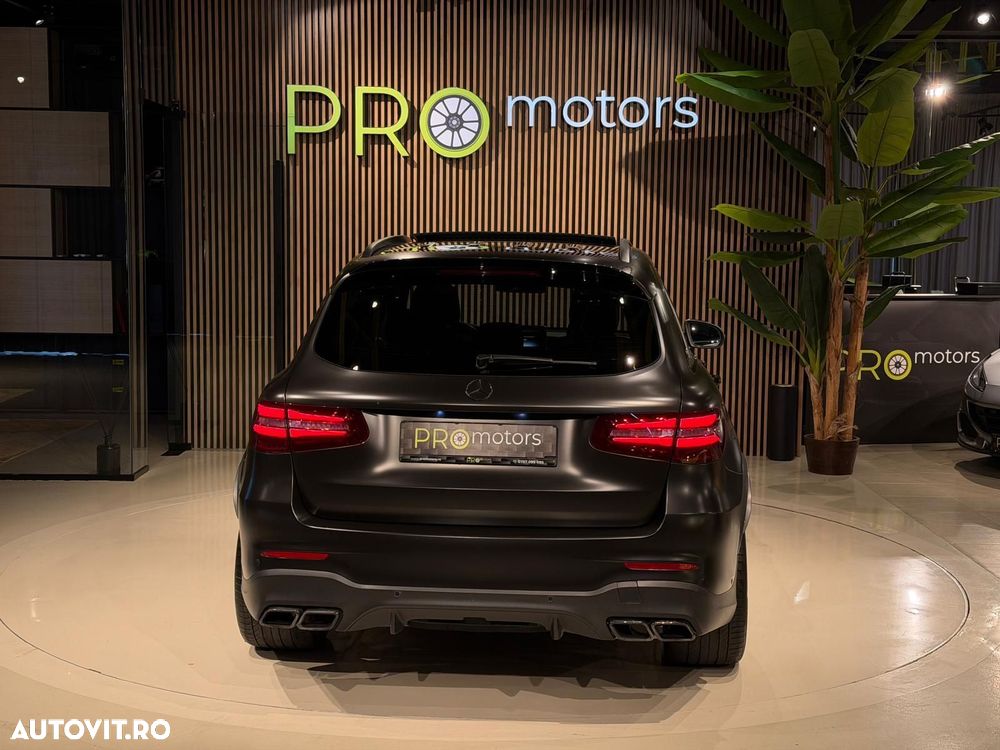 Mercedes-Benz GLC AMG 63 S 4MATIC+ AMG Speedshift MCT 9G - 12