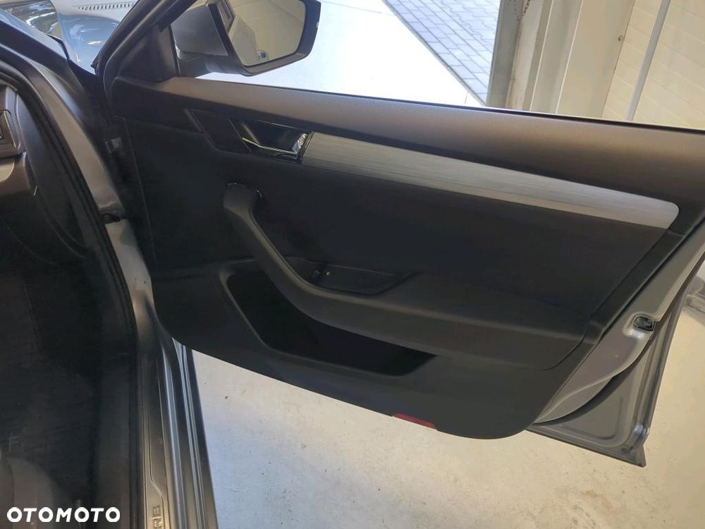 Skoda Superb 1.5 TSI Ambition - 22