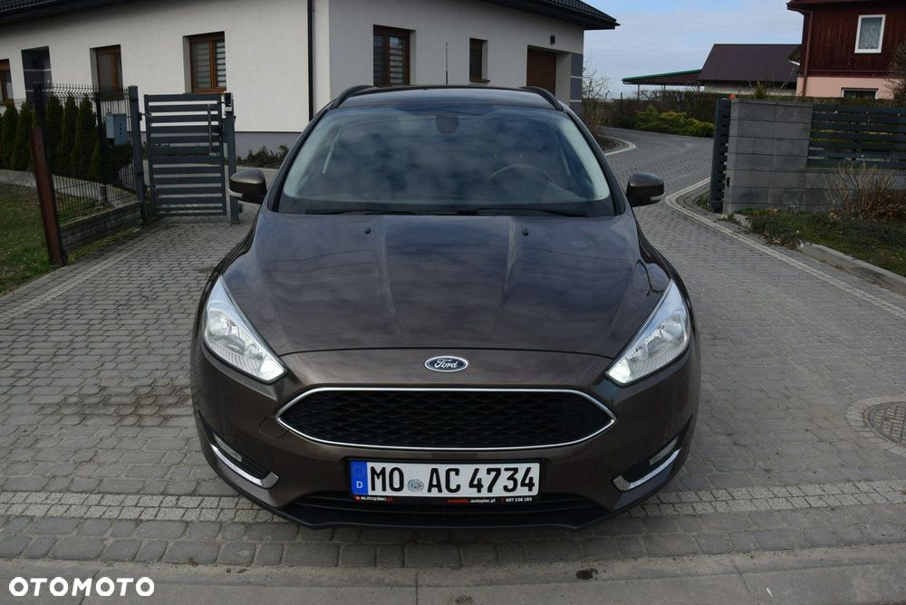 Ford Focus 1.5 EcoBlue STart-Stopp-System TITANIUM - 4