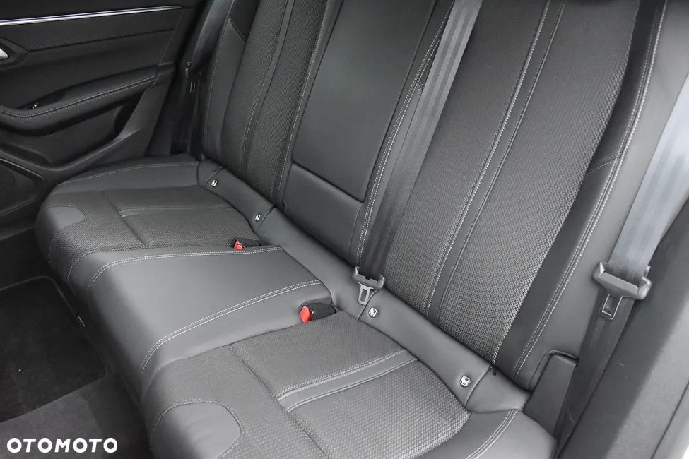 Peugeot 508 Plug-In Hybrid 225 e-EAT8 GT Pack - 38