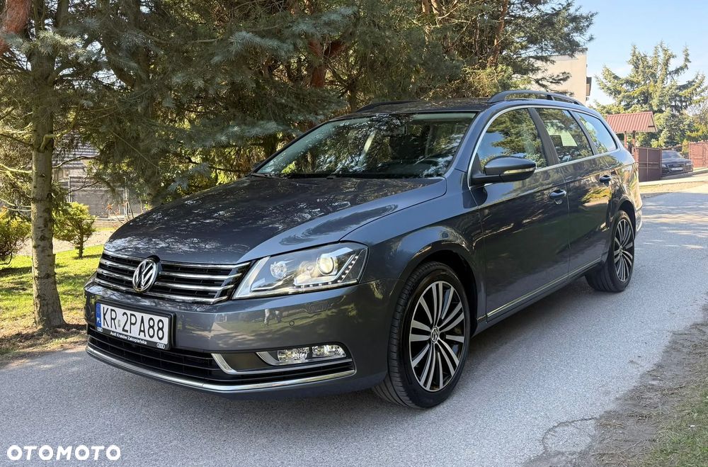 Volkswagen Passat 2.0 TDI Highline DSG - 2