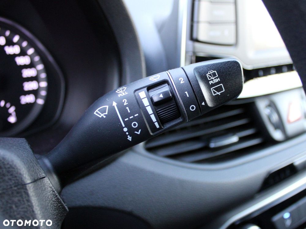 Hyundai i30 1.4 Classic + - 23