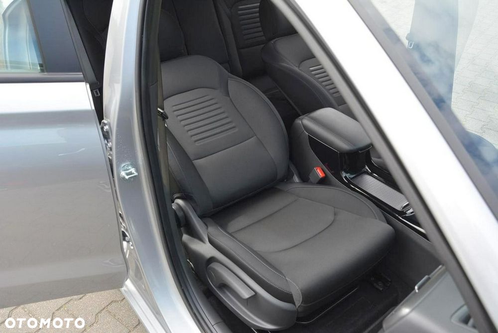 Hyundai i30 1.5 T-GDI 48V-Hybrid DCT Advantage - 16
