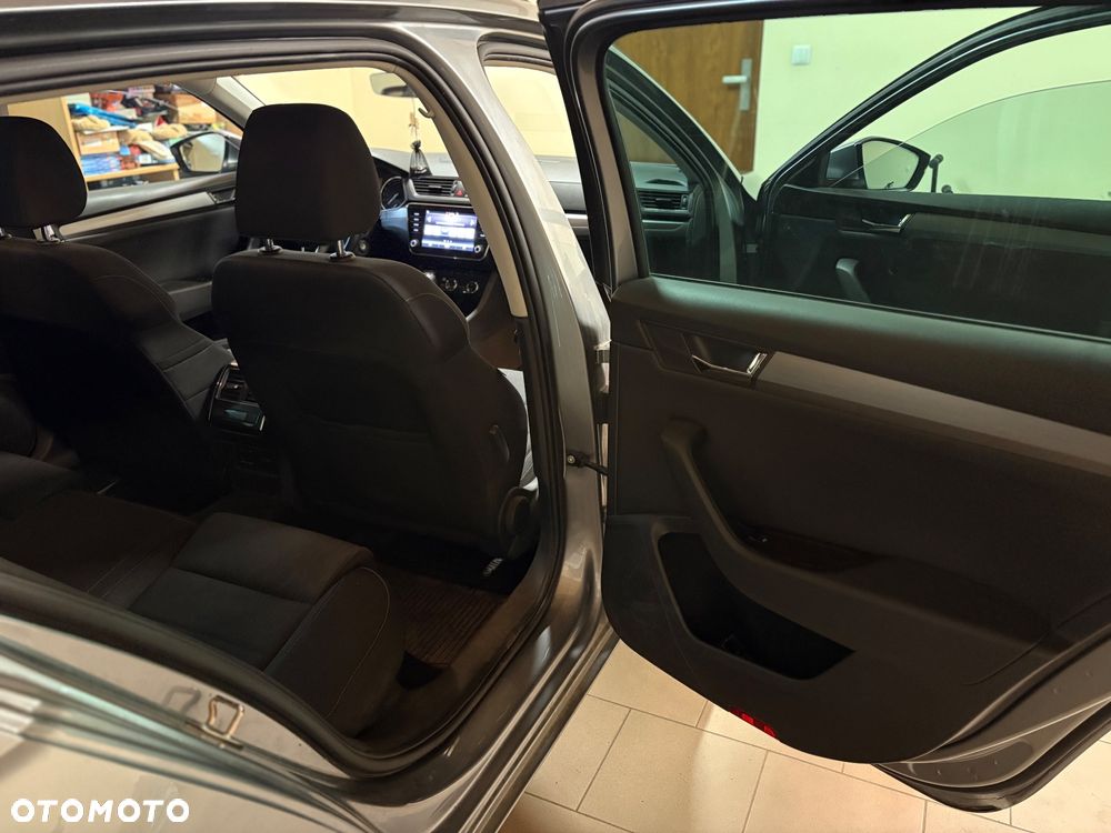 Skoda Superb 1.5 TSI Ambition DSG - 14