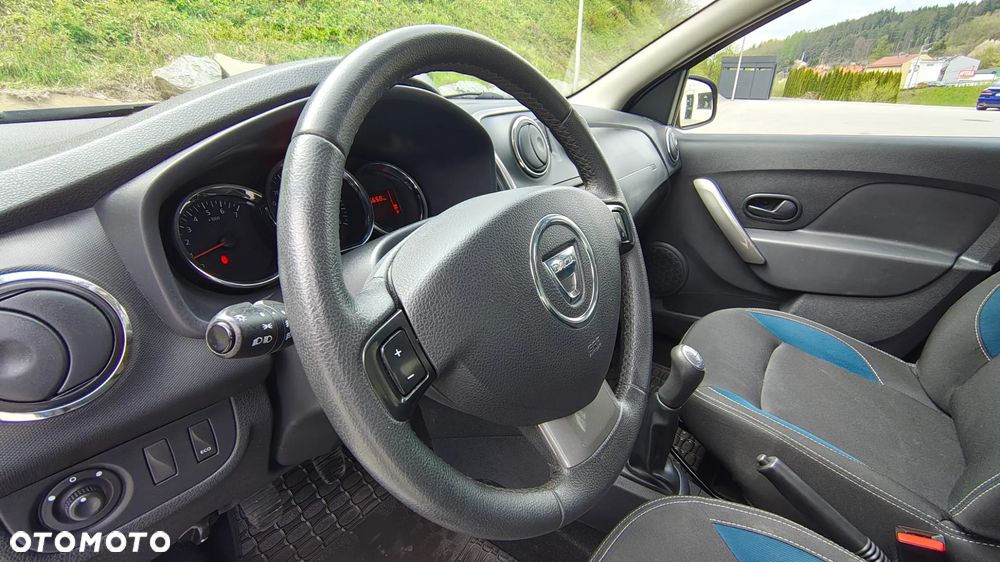 Dacia Sandero TCe 90 Celebration - 33