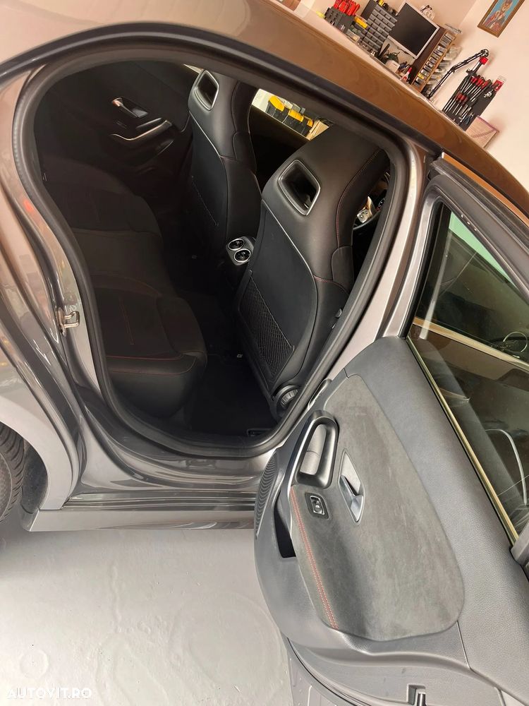 Mercedes-Benz A 200 - 4