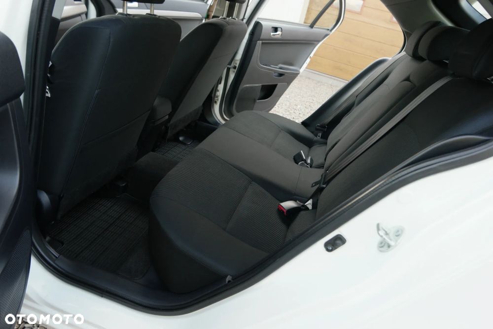 Mitsubishi Lancer - 21