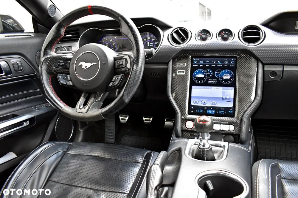 Ford Mustang 5.0 V8 GT - 11