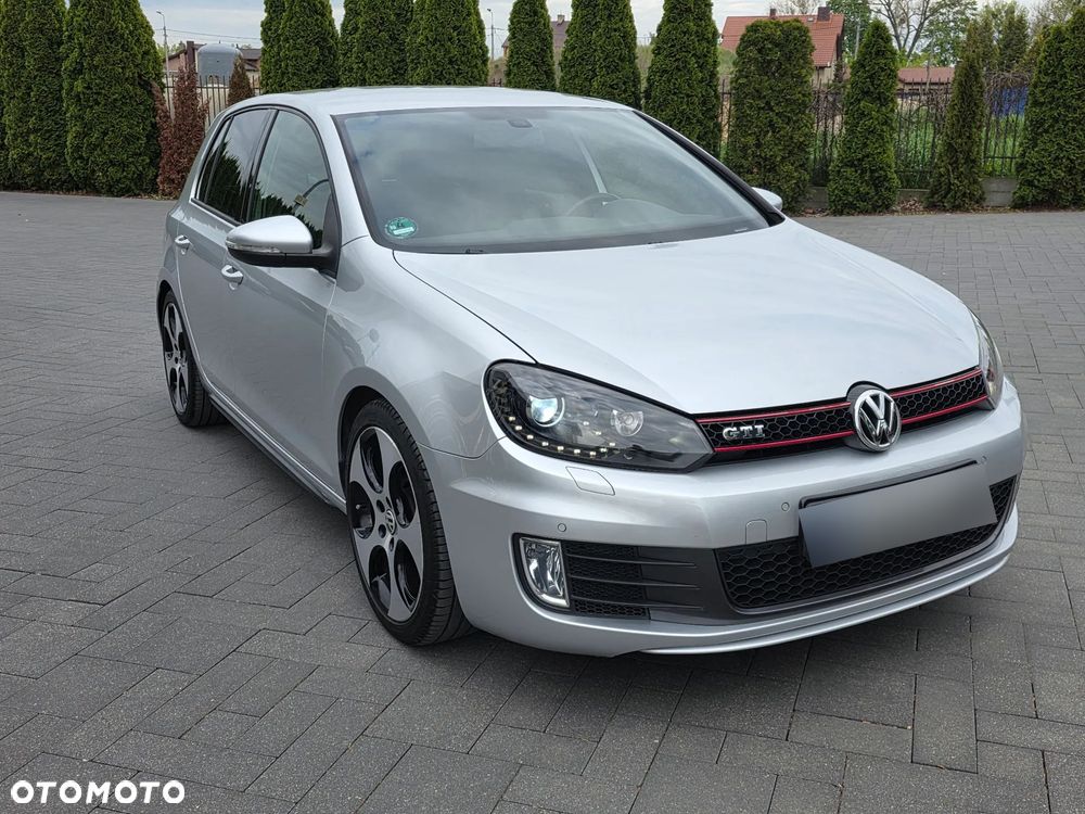 Volkswagen Golf 2.0 GTI - 13