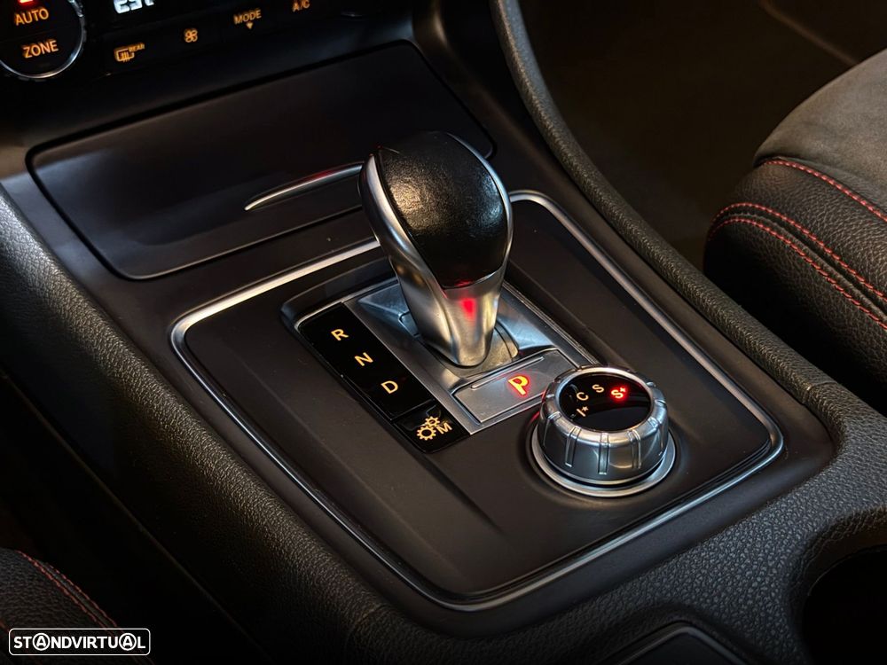 Mercedes-Benz GLA 45 AMG 4Matic Speedshift 7G-DCT - 29