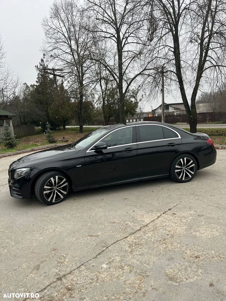 Mercedes-Benz E - 10