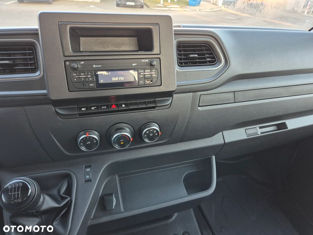 Renault Master (32247) - 11