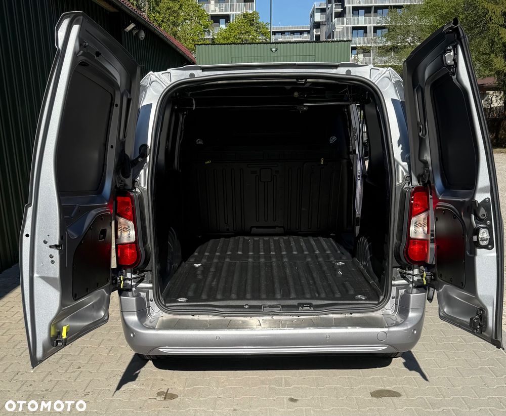 Opel COMBO - 12