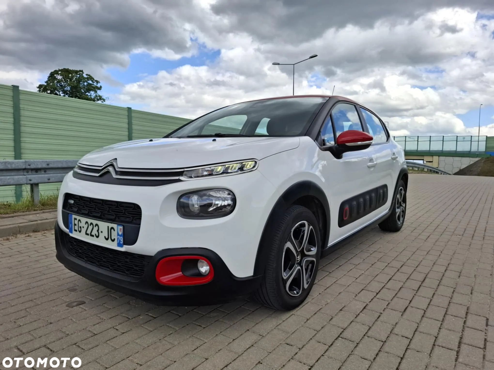Citroën C3 1.2 PureTech Plus - 1