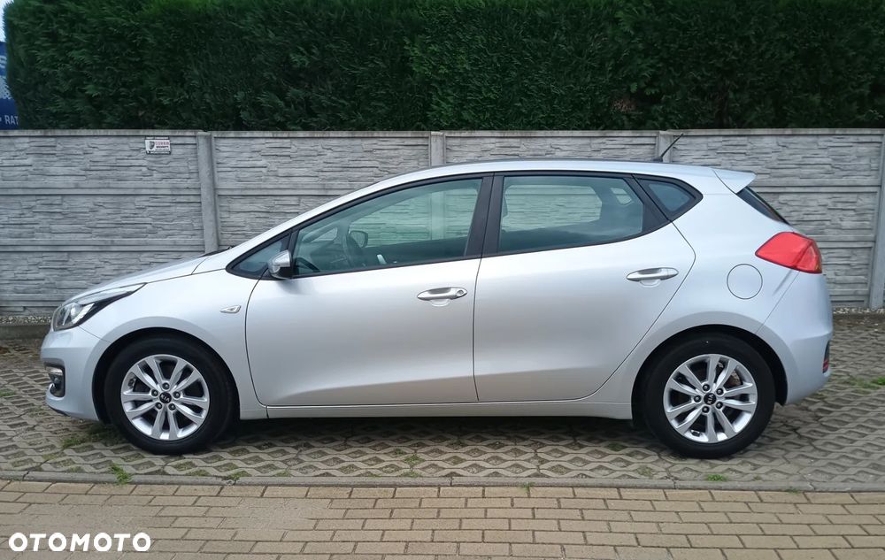 Kia Ceed 1.4 L Business Line - 22