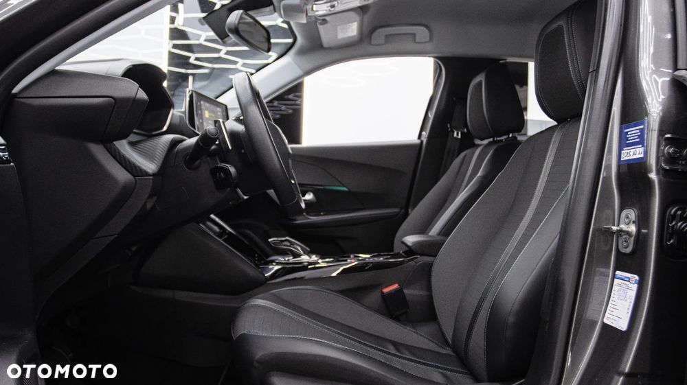 Peugeot 2008 1.2 PureTech Allure S&S EAT8 - 19