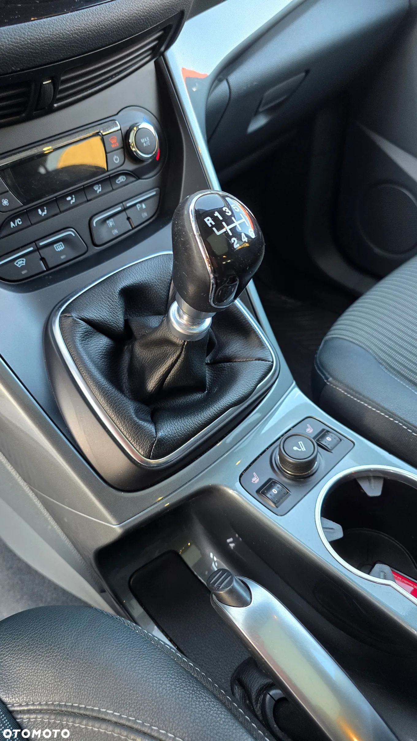 Ford C-MAX 2.0 TDCi Titanium - 34
