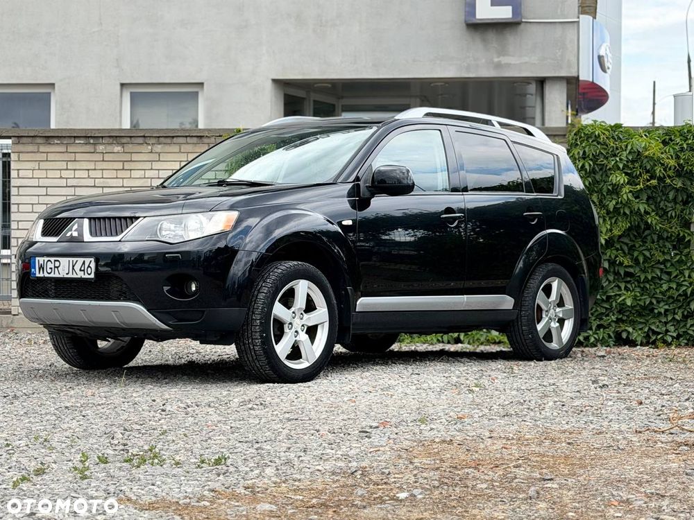 Mitsubishi Outlander 2.0 DID Intense + - 3