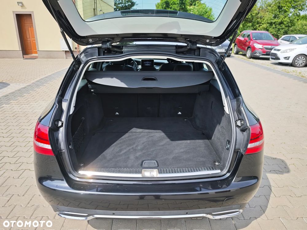Mercedes-Benz Klasa C 180 9G-TRONIC - 13
