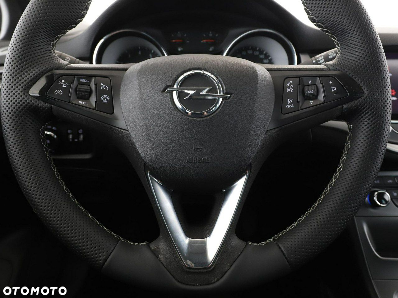Opel Astra 1.4 Turbo Edition - 21
