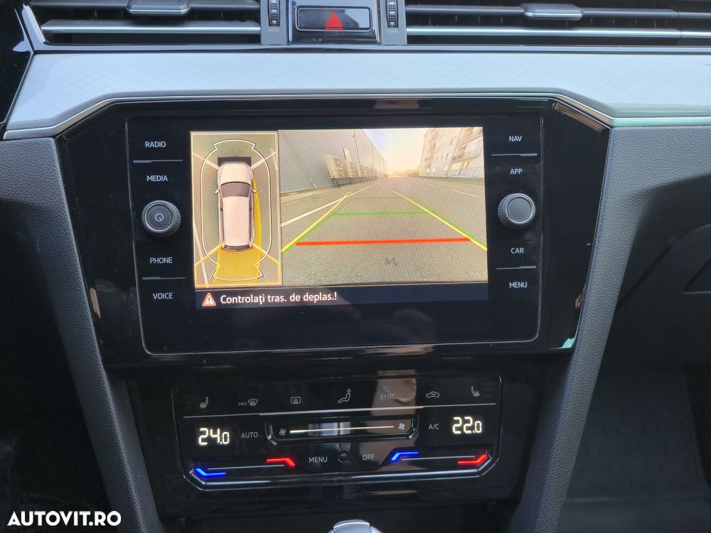 Volkswagen Passat - 21