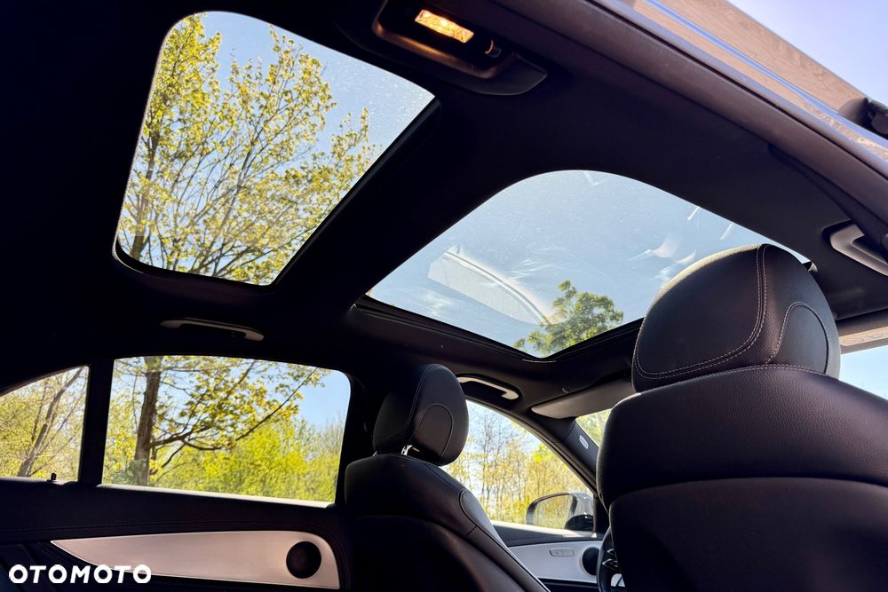 Mercedes-Benz Klasa E 220 d 4-Matic AMG - 18