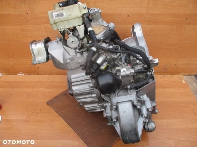FIAT DUCATO JUMPER BOXER 2.3 OBUDOWA SKRZYNI AUTOMAT EURO6 6 bie AKTYWATOR - 7