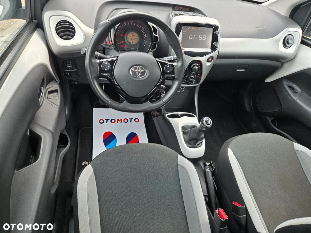 Toyota Aygo x-cite Style Selection - 18