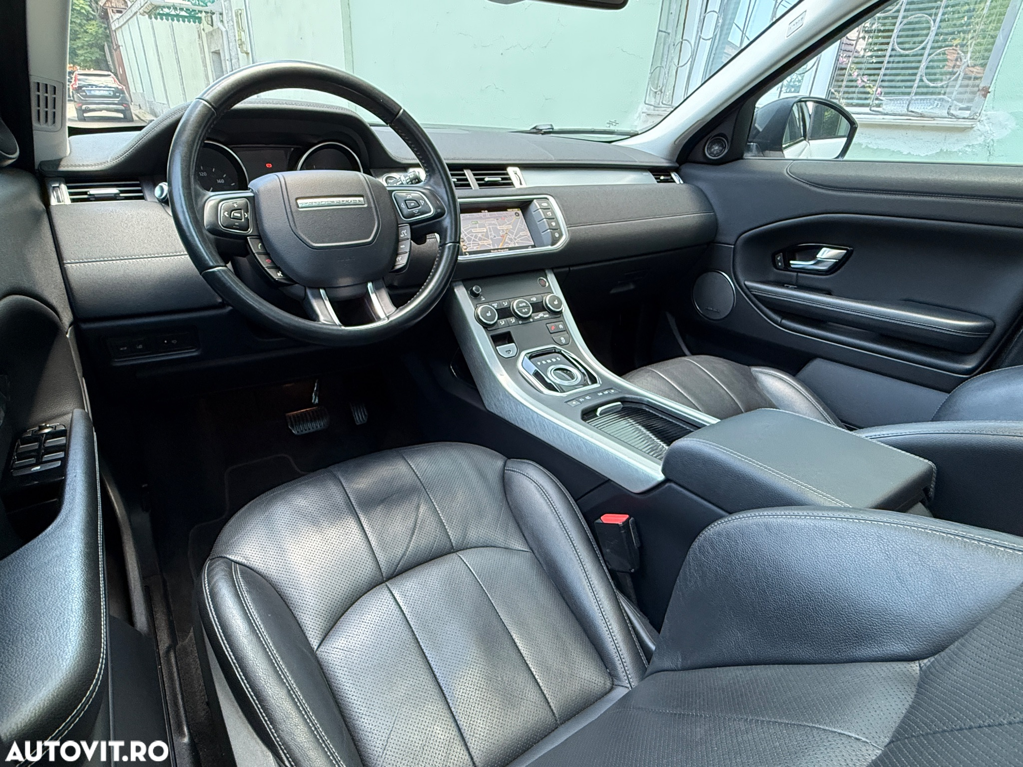 Land Rover Range Rover Evoque 2.0 D150 R-Dynamic HSE - 6