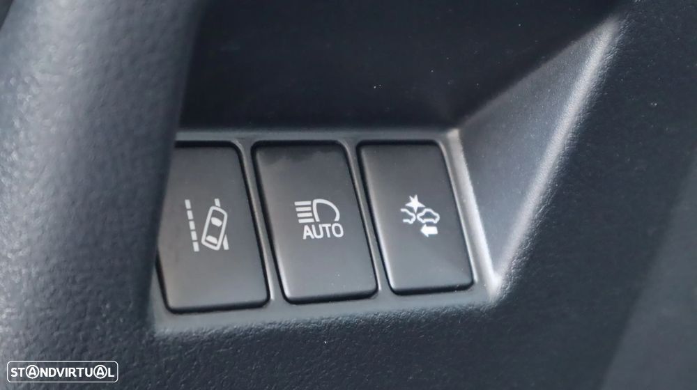 Toyota Yaris 1.4 D-4D Comfort - 28