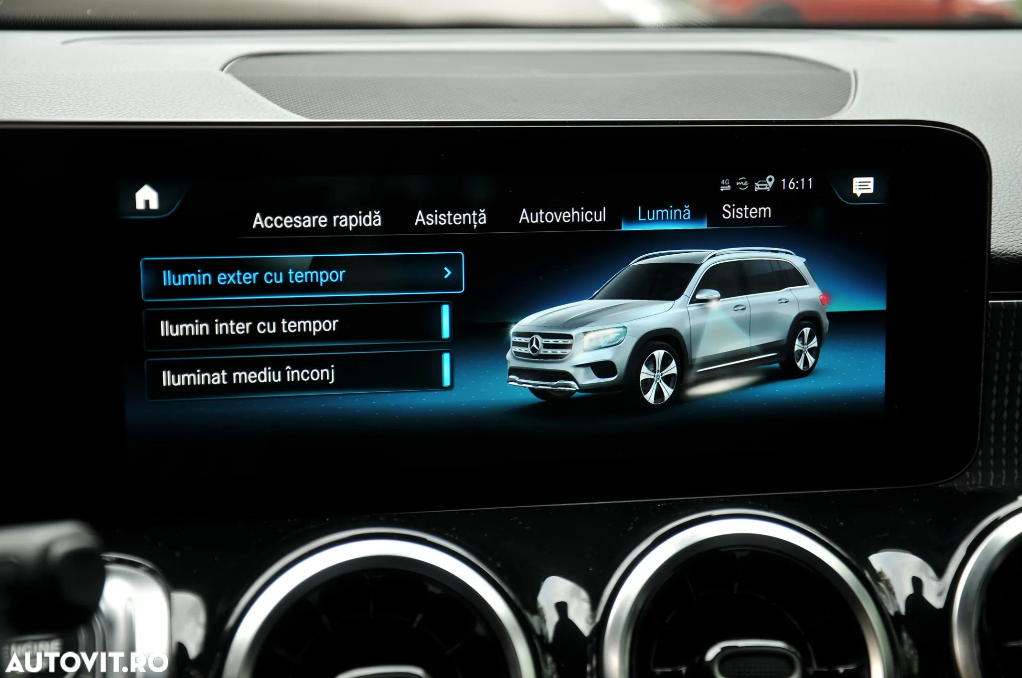 Mercedes-Benz GLB 200 d 4Matic 8G-DCT Progressive - 24