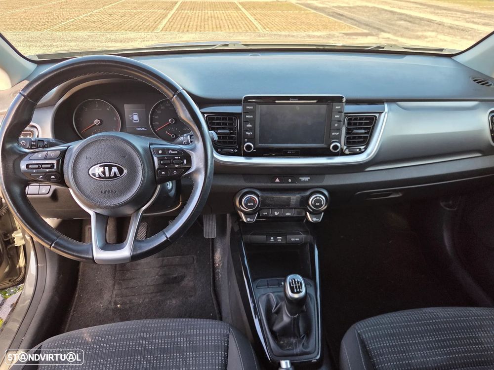 Kia Stonic 1.6 CRDi Urban - 10