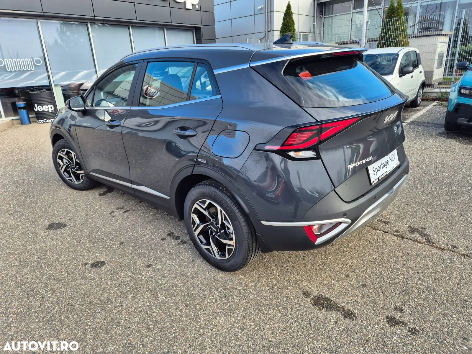 Kia Sportage 1.6 T-GDI MHEV 7DCT HP 4x2 Urban - 4