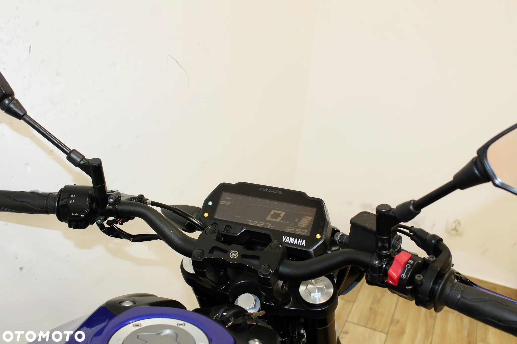 Yamaha MT - 6