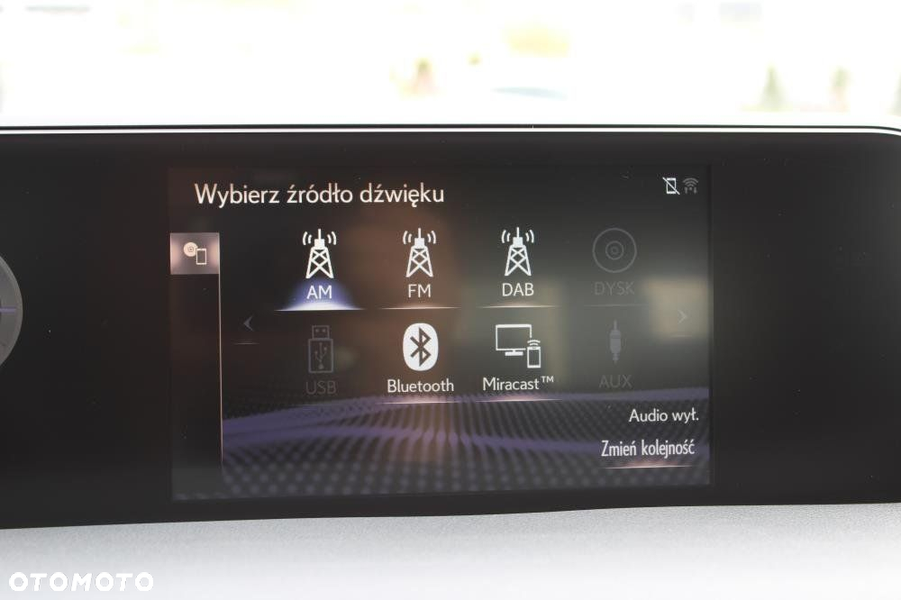 Lexus UX - 21
