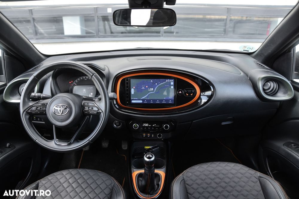 Toyota Aygo X Air Teamplayer - 11